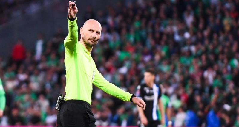  - RC Lens : le patron des arbitres revient sur les erreurs du match de Brest