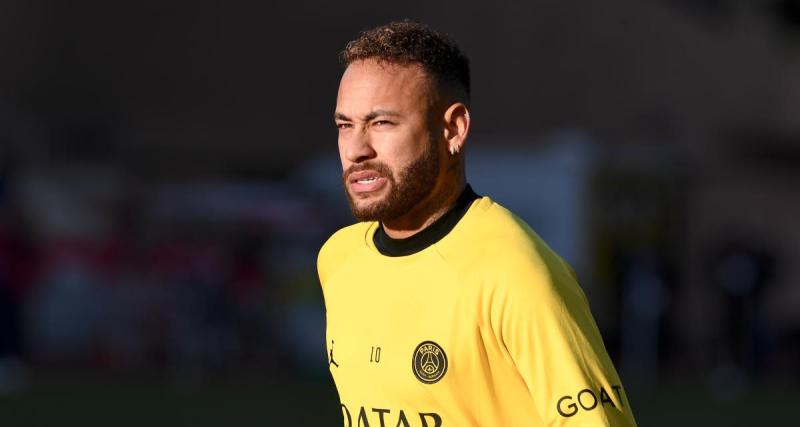  - PSG : Neymar s’est fait rentrer dedans par Campos ! 