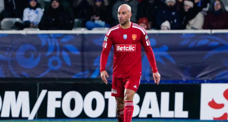  - Rodez : Abdennour cartonne la pelouse du stade Paul-Lignon 