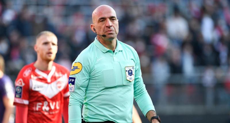  - Ligue 1 : énorme scandale visant un ancien arbitre !