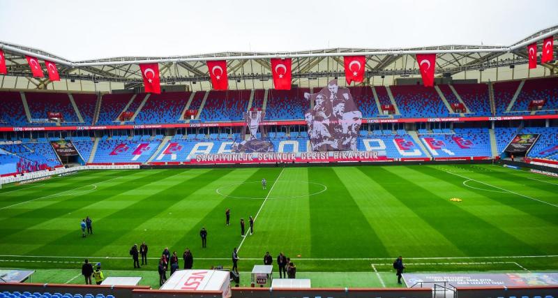  - L'incroyable tifo de Trabzonspor après le séisme en Turquie