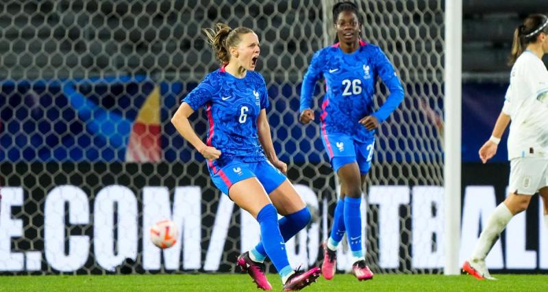  - Victoire des Bleues 5-1 contre l'Uruguay