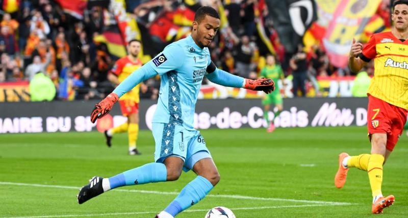  - Equipe de France : deux gardiens de L1 suivis de très près par Deschamps