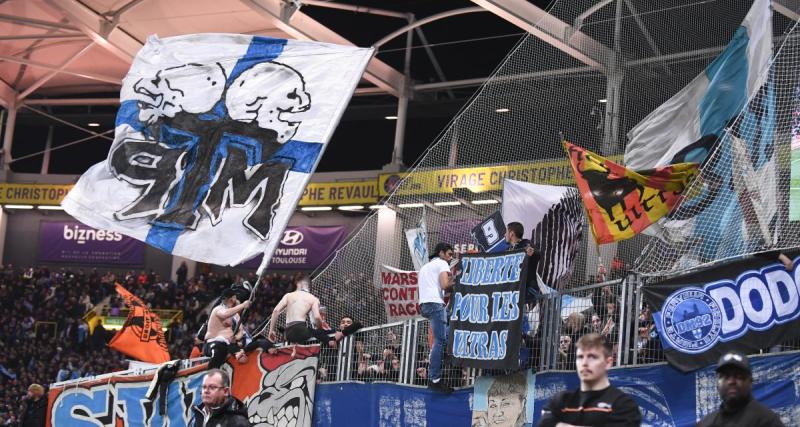  - OM - PSG : des supporters marseillais ont mis une banderole près de la Tour Eiffel !