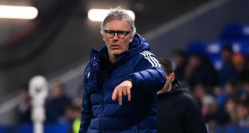  - OL "Jeffinho n'a pas un niveau physique acceptable", s'agace Laurent Blanc