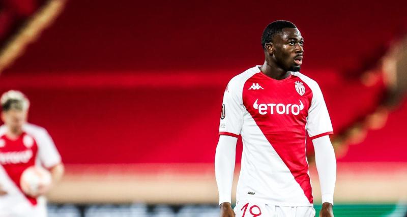  - 🎁 Concours : remportez la paire de adidas Predator Accuracy signé et porté par Youssouf Fofana !