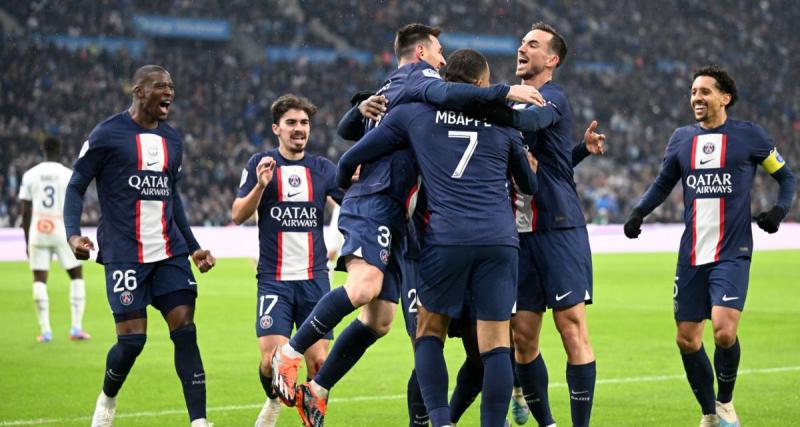  - PSG - OM : Un Neymar taquin félicite ses coéquipiers