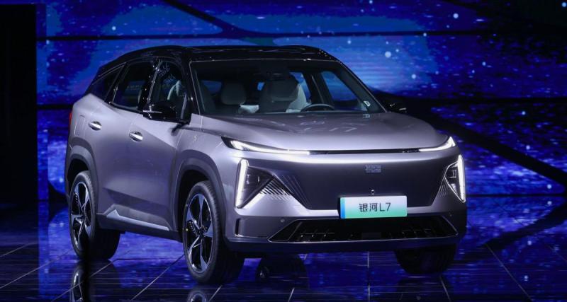  - Geely Galaxy L7 (2023) : un nouveau SUV hybride rechargeable taillé pour les longs trajets