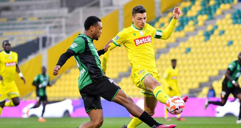  - 🚨 Nantes - Lens : les Canaris ne lâchent pas les Lensois à la pause