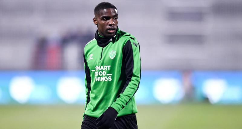 - ASSE : Niels Nkounkou en lice pour une première distinction avec les Verts