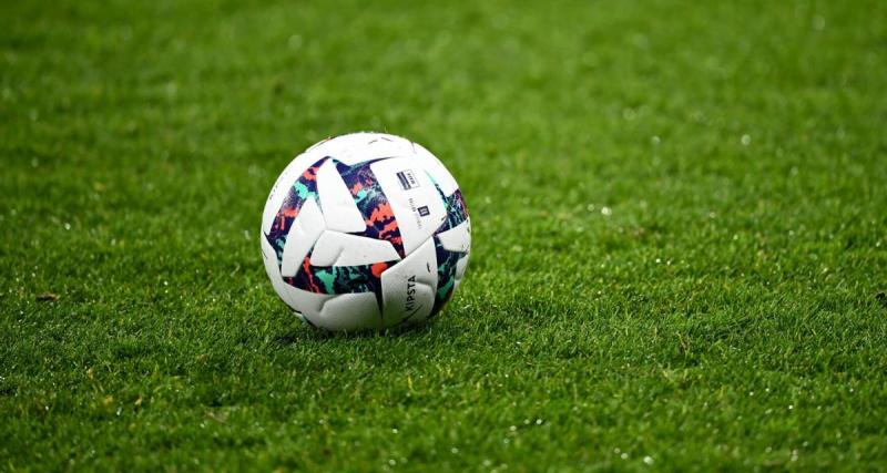  - Ligue 2 (J27) : Dijon sombre, Pau devant, Saint-Étienne accroché... les scores à la pause