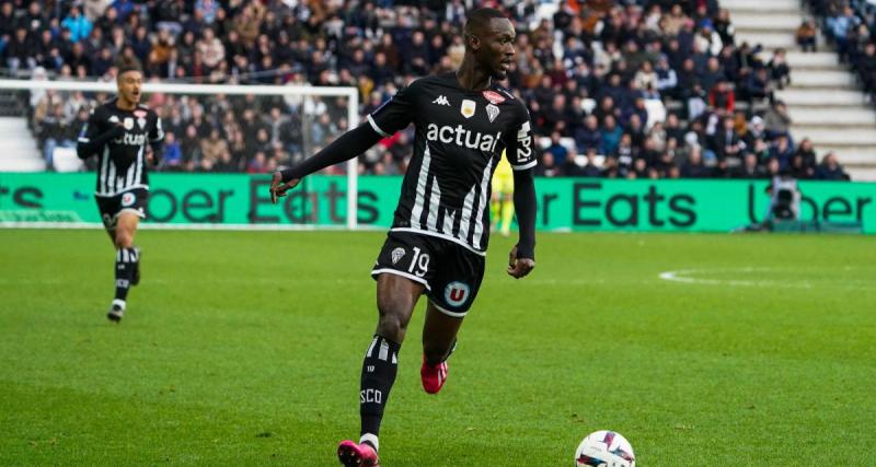  - Les compositions officielles des quatre matches de 15 h