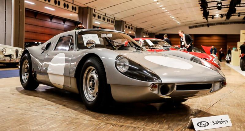  - Modèle de course des années 1960, cette Porsche 904 Carrera GTS est à vendre chez RM Sotheby’s