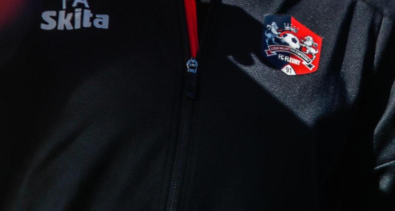  - Fleury : un jeune espoir va rejoindre l’ESTAC (off)