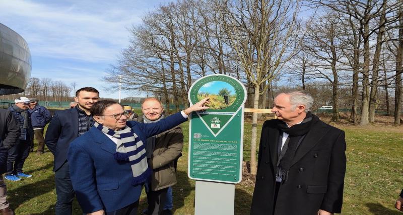  - La Fédération Française des Véhicules d’Epoque célèbre la plantation du 100 000e arbre de son programme de reboisement