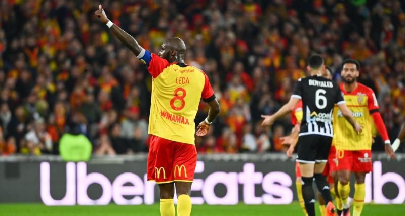  - Le RC Lens déroule face à Angers à la pause