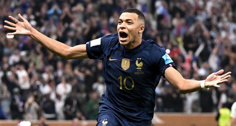  - Equipe de France : "jefe", "patron", "président"...La toile s'enflamme pour l'arrivée remarquée de Mbappé à Clairefontaine !