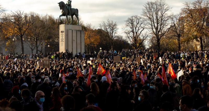  - Ton ado veut manifester ? 5 conseils à lui donner pour le faire en sécurité