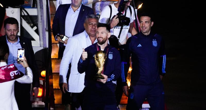 - Argentine : les images dingues de la foule autour du Monumental pour accueillir les Champions du monde !