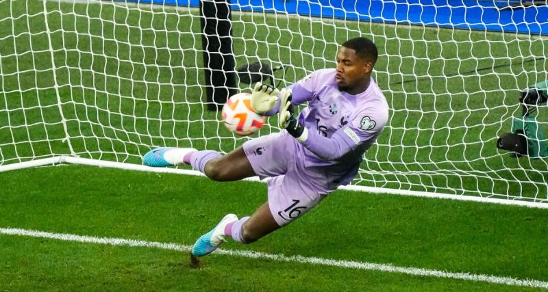  - Mike Maignan détruit les nouvelles règles de l’IFAB sur penalty