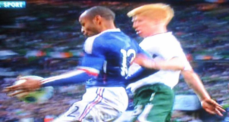  - Irlande - France : le sélectionneur irlandais a montré la main de Thierry Henry à ses joueurs