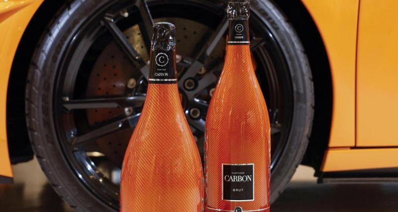  - Lamborghini présente une bouteille de champagne à son effigie en partenariat avec Champagne Carbon