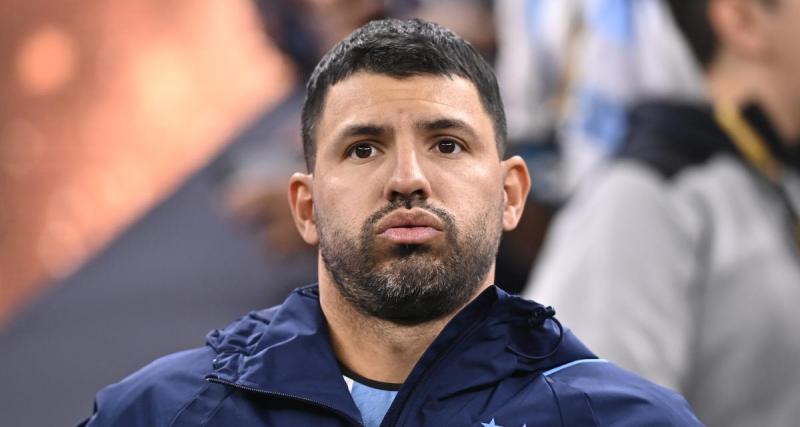  - Vidéo : quand Agüero se fait une frayeur cardiaque en plein live