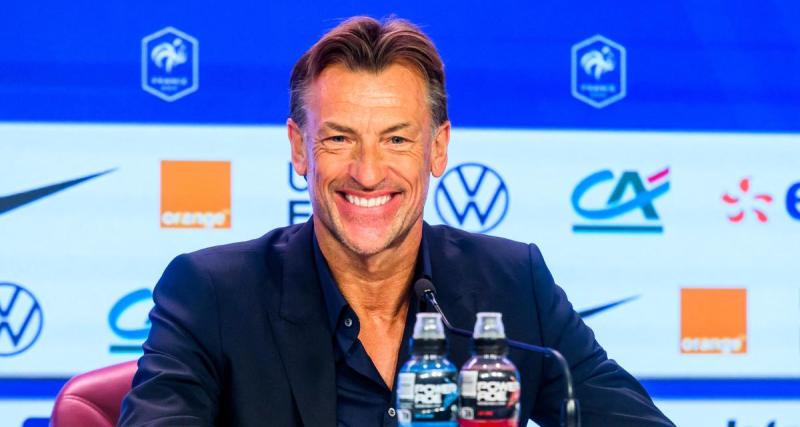 - Équipe de France (F) : Hervé Renard salué par Philippe Diallo pour son gros sacrifice financier