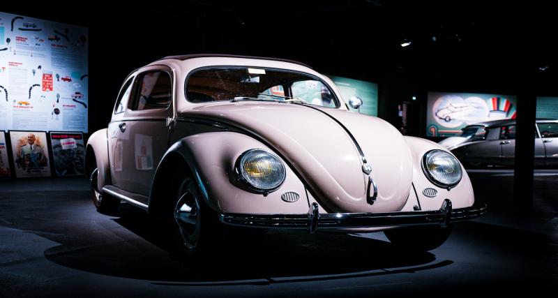  - La 2CV du Corniaud ou la Méhari des Gendarmes exposées au Musée National de l’Automobile, on y est allé !