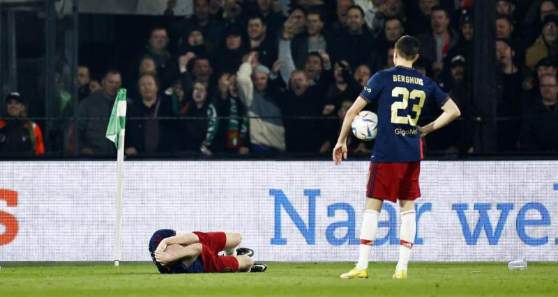  - Ajax Amsterdam : un joueur se retrouve en sang après avoir reçu un projectile 