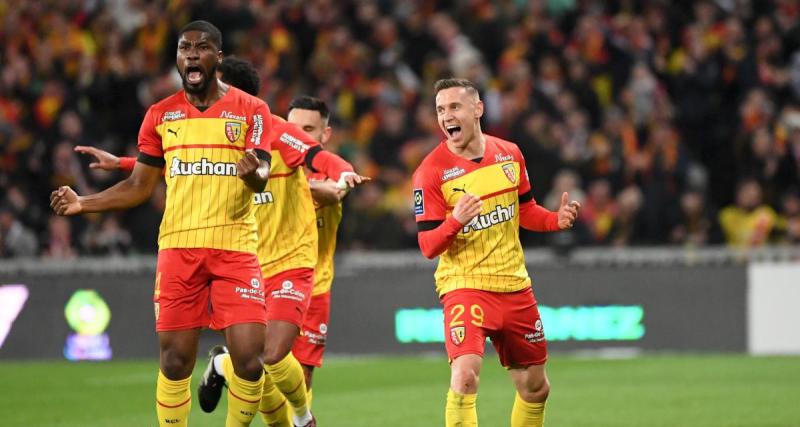  - Lens mène logiquement contre Strasbourg à la pause