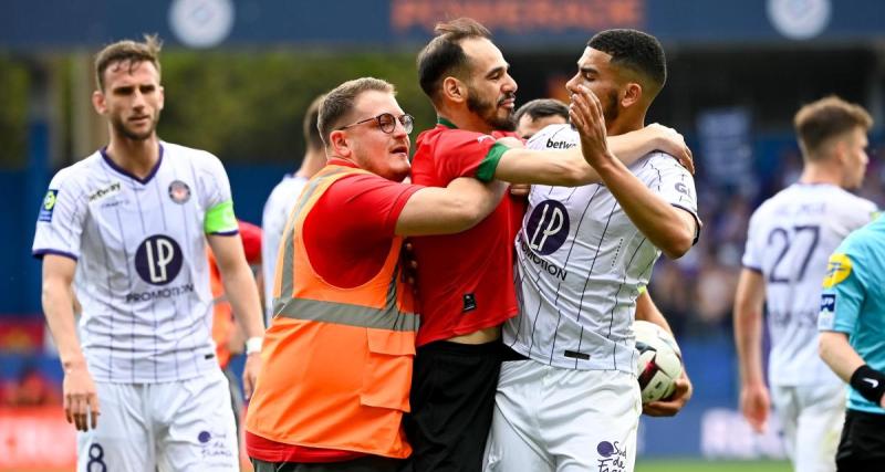  - Montpellier - Toulouse : un supporter entre sur la pelouse et frappe un adjoint !