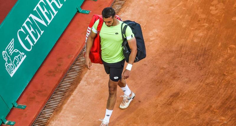  - Monte-Carlo : Benjamin Bonzi abandonne face à Stefanos Tsitsipas !