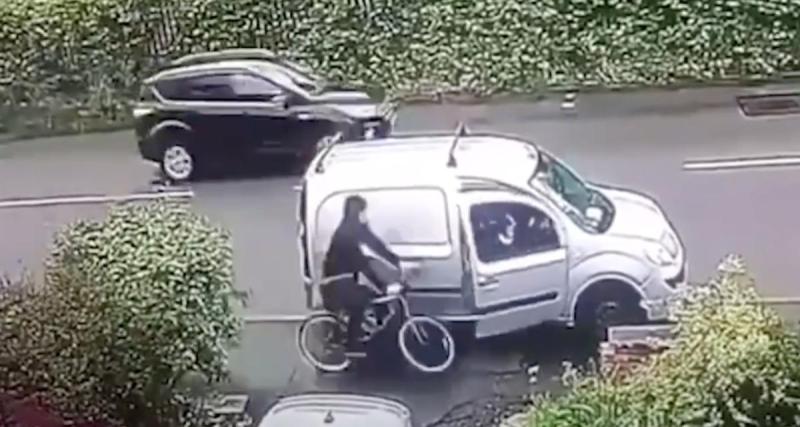  - Il ouvre la portière de son utilitaire et renverse un cycliste, les internautes sont divisés sur la responsabilité de cet incident