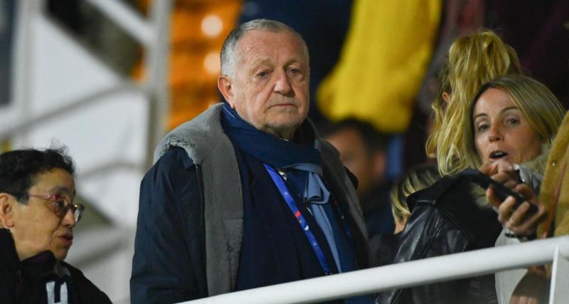  - OL : la nouvelle banderole assassine des supporters à l'encontre d'Aulas !