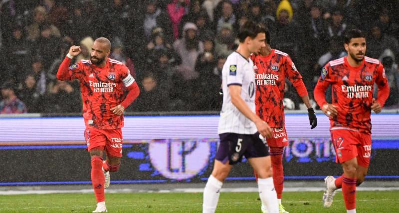  - Ligue 1 : Toulouse et Lyon dos à dos à la pause