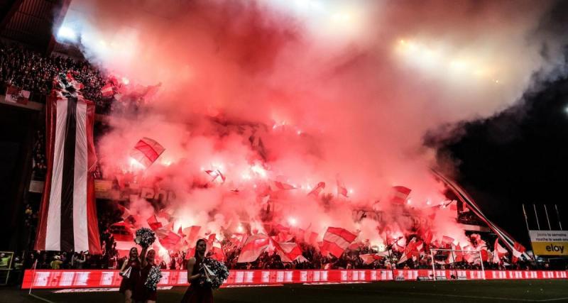  - Charleroi : scène surréaliste, les supporters lancent des ... rats morts sur ceux du Standard de Liège