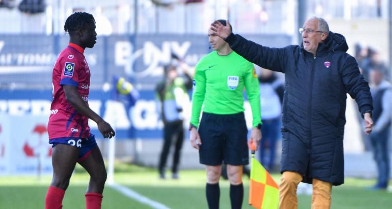  - Clermont : quand les joueurs interrompent la conférence de presse de Pascal Gastien