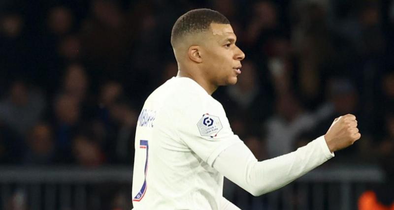  - Ligue 1 : avec un doublé de Mbappé, le PSG fait la passe de 3 à Angers et conforte sa place de leader