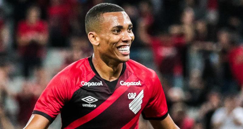  - PSG, FC Barcelone - Mercato : Campos revient fort sur le chouchou de Xavi