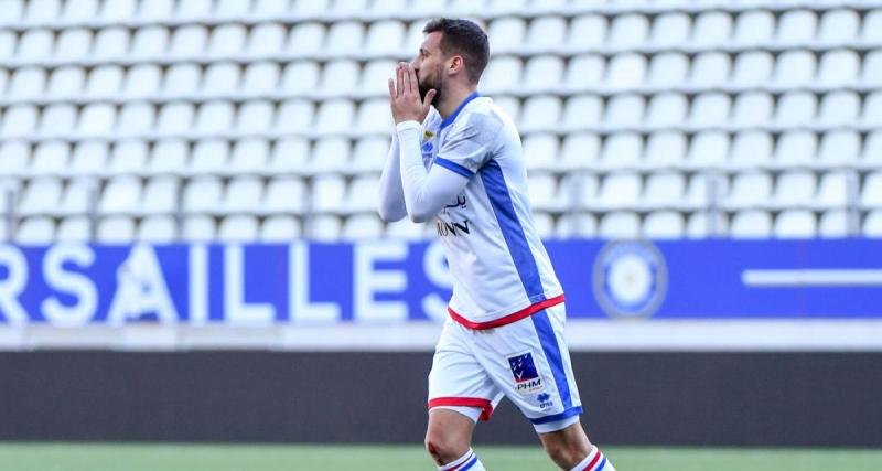  - Insolite : réduit à 9, Châteauroux doit jouer avec un joueur de champ dans ses cages !
