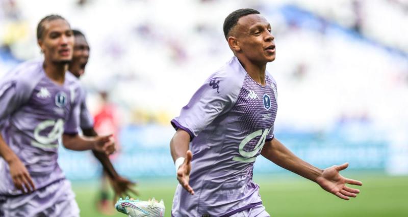  - Coupe Gambardella : Monaco à une main sur le trophée à la mi-temps