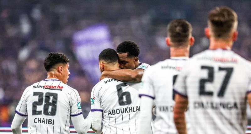  - Toulouse : les images du lever de trophée !