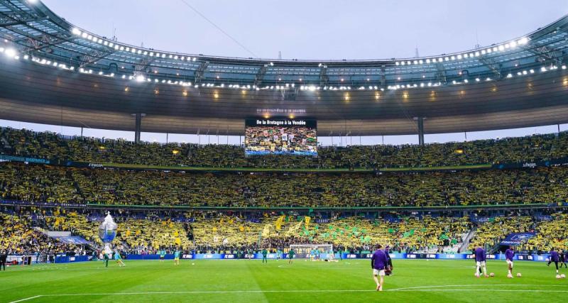  - FC Nantes - Toulouse : l'accueil cinglant des supporters aux Canaris