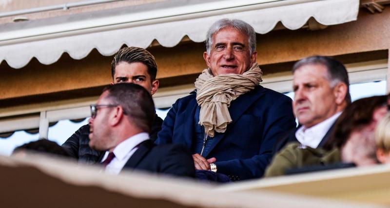  - ASSE - QRM : une banderole assassine contre Caiazzo a fleuri à Geoffroy-Guichard 