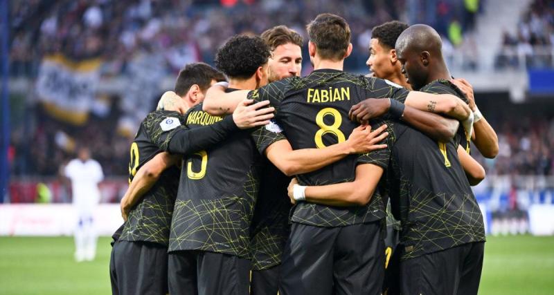  - Le PSG s’impose contre Auxerre et se rapproche d’un onzième titre de champion de France