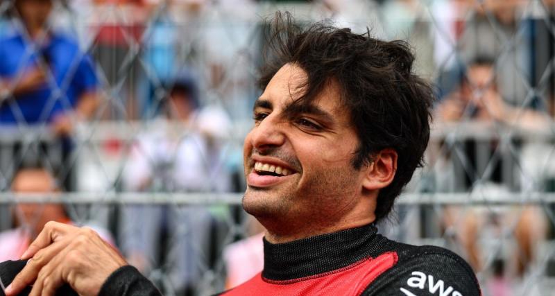  - Formule 1 : Carlos Sainz se blesse en participant…à un match de foot !