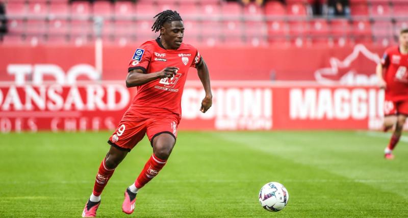  - Dijon : Loum Tchaouna prend la parole avant le Paris FC