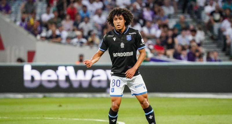  - Auxerre : direction la Premier League pour Han-Noah Massengo ? 