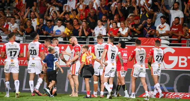  - Rugby à XIII : un taureau entre sur la pelouse lors d’un match des Dragons Catalans ! (vidéo)